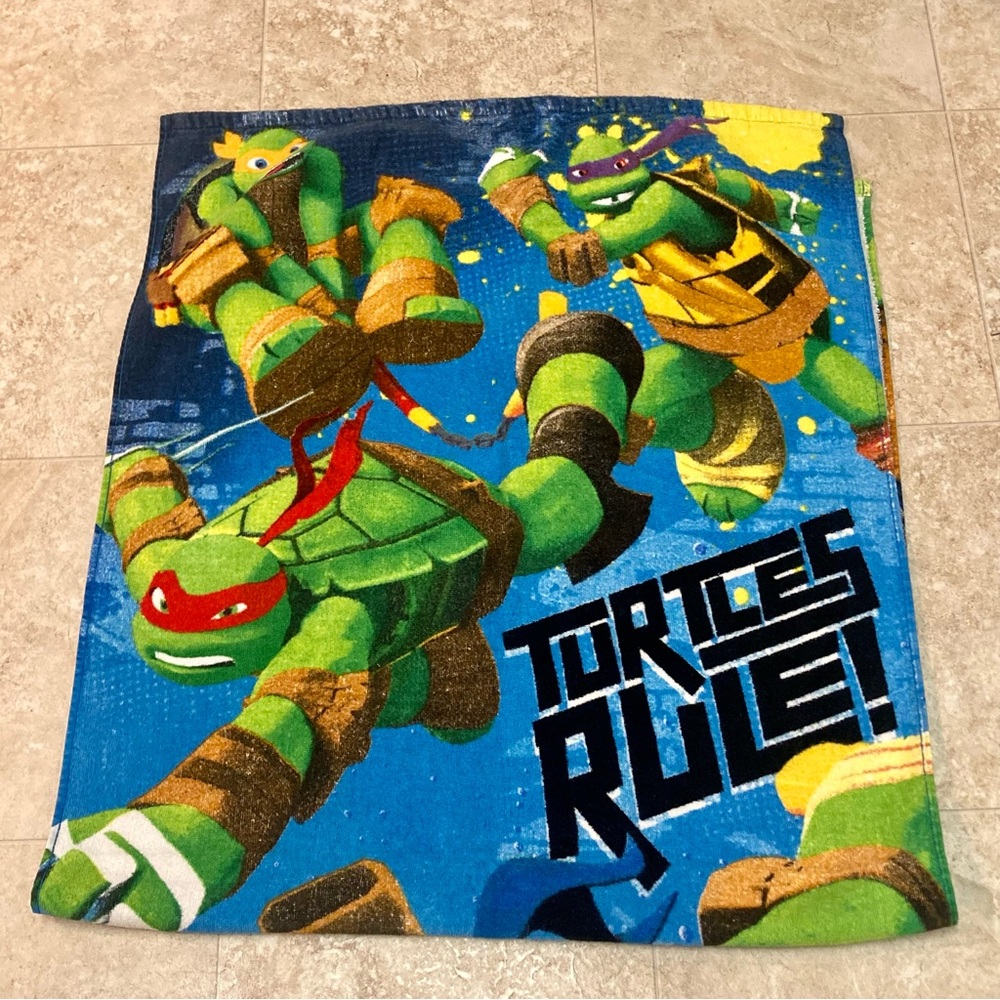 Nickelodeon 2015 Teenage Mutant Ninja Turtles Beach Towel